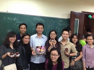 Giới thiệu một số thầy cô giáo dạy Vật Lý có tiếng ở Hà Nội